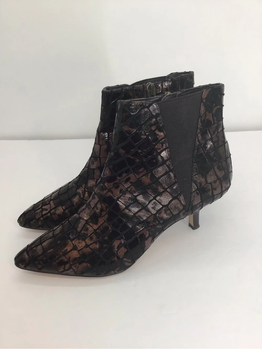Donald J Pliner Geeo Croc-Embossed Leather Metallic Bronze Ankle Boot Size 6.5